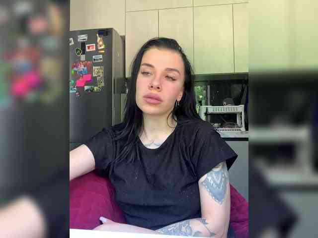 deva_maria webcam