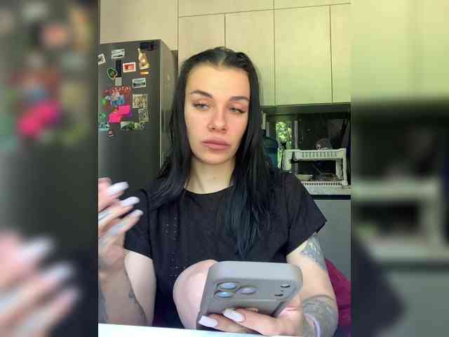 MaidenCrystal Sex Cam Show