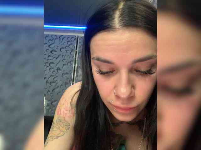 deva_maria webcam