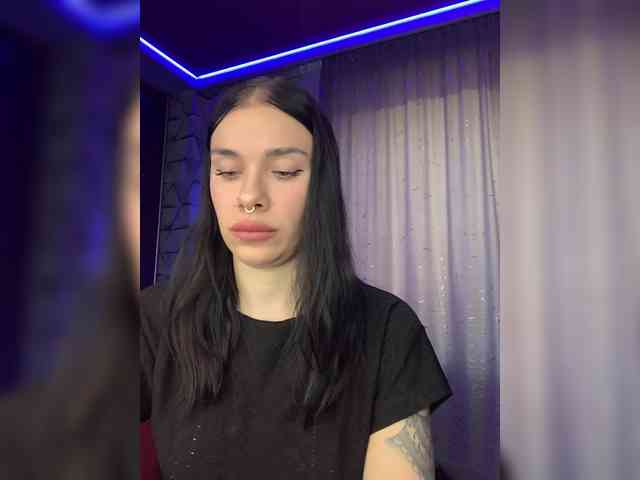 deva_maria webcam