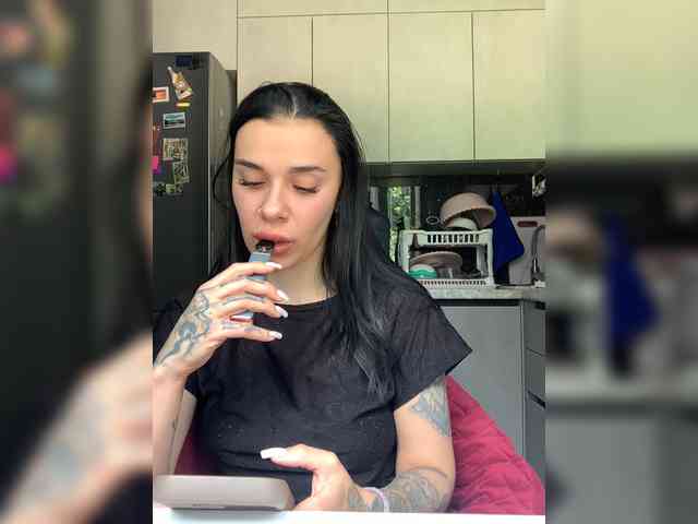deva_maria webcam