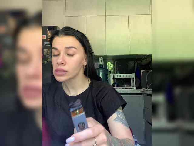 MaidenCrystal Sex Cam Show