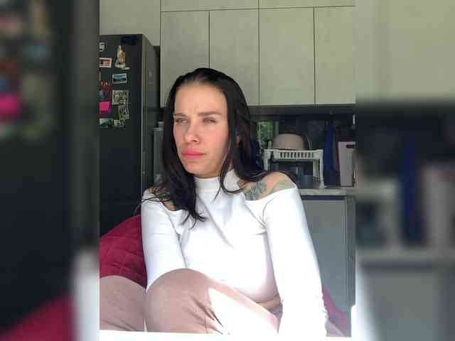 deva_maria webcam