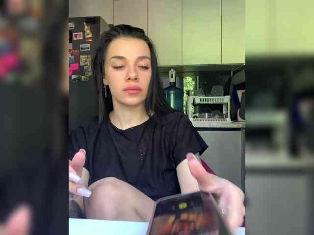 MaidenCrystal Sex Cam Show