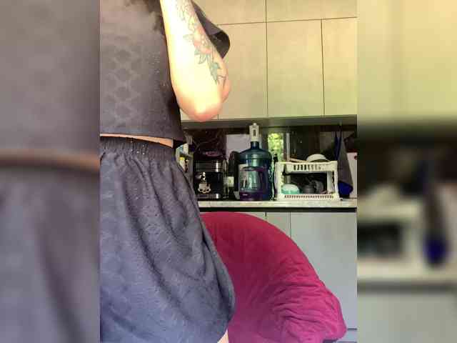 deva_maria webcam