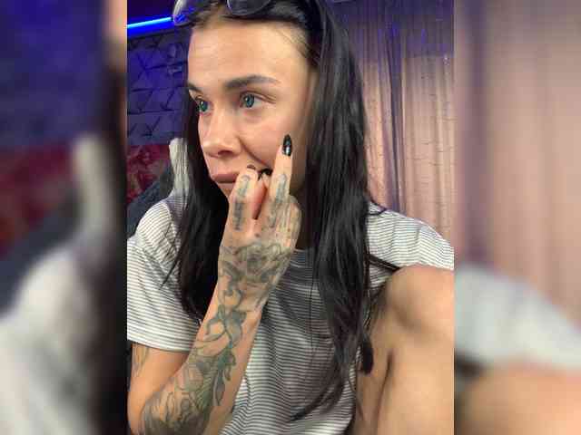 deva_maria webcam