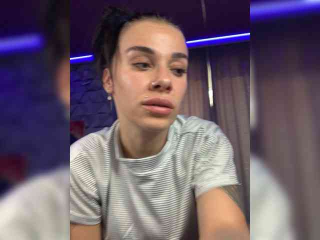 deva_maria webcam