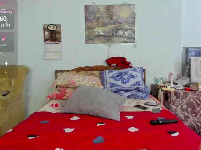 ladyred1 webcam