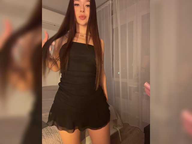 EmilyPure live cam on BongaCams