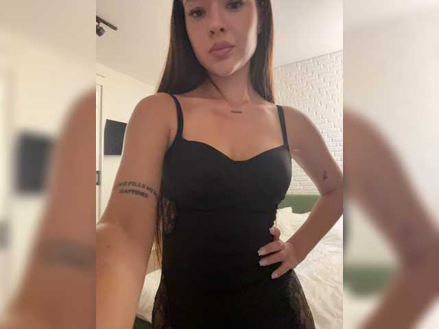 EmilyPure live cam on BongaCams