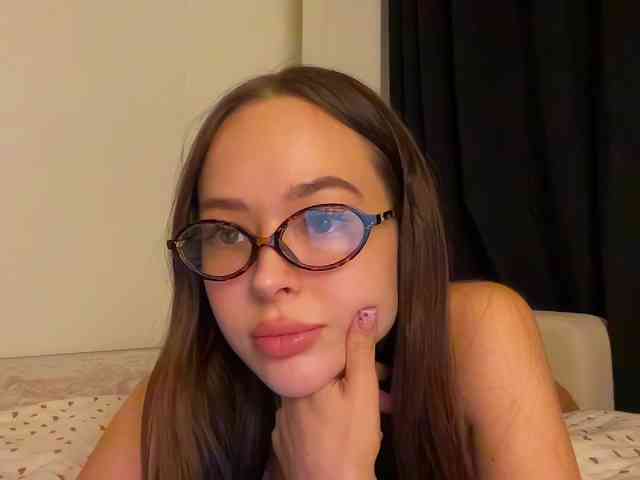 EmelyExx webcam