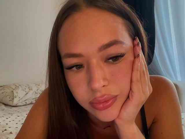EmelyExx webcam