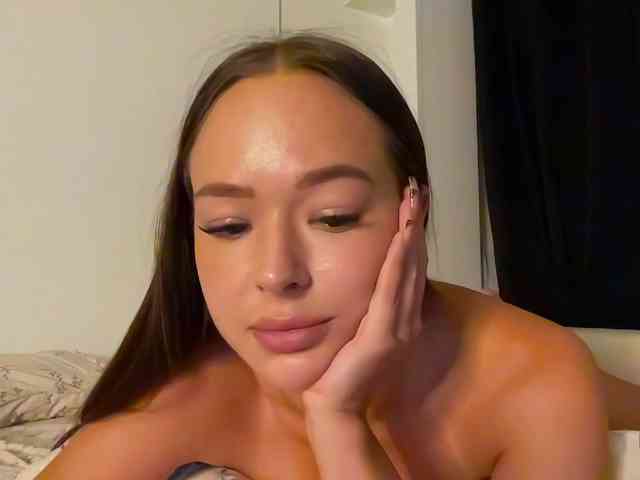 EmelyExx webcam