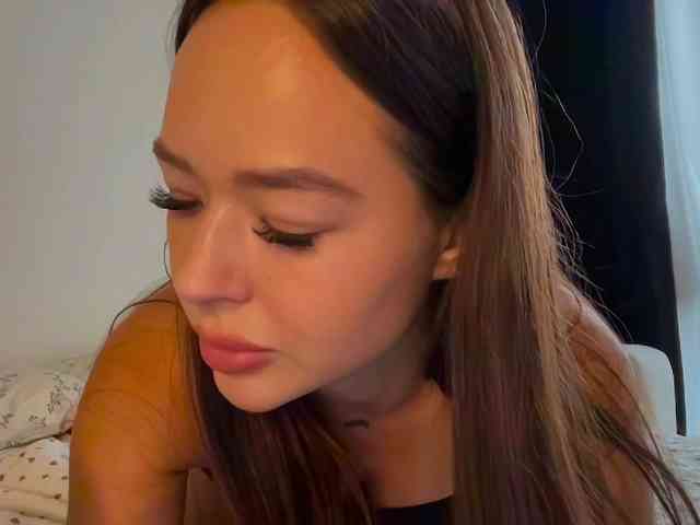 EmelyExx webcam