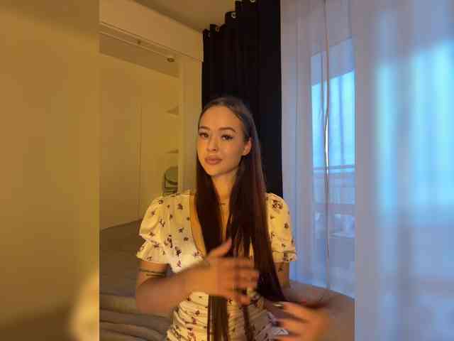 EmelyExx webcam
