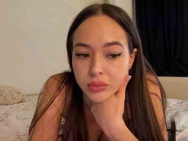 EmelyExx webcam