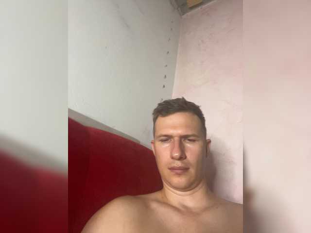 LoveMarkusik live cam