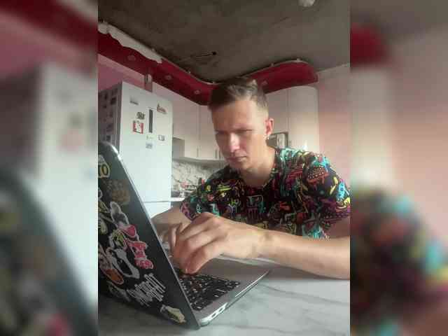 LoveMarkusik Sex Cam Show