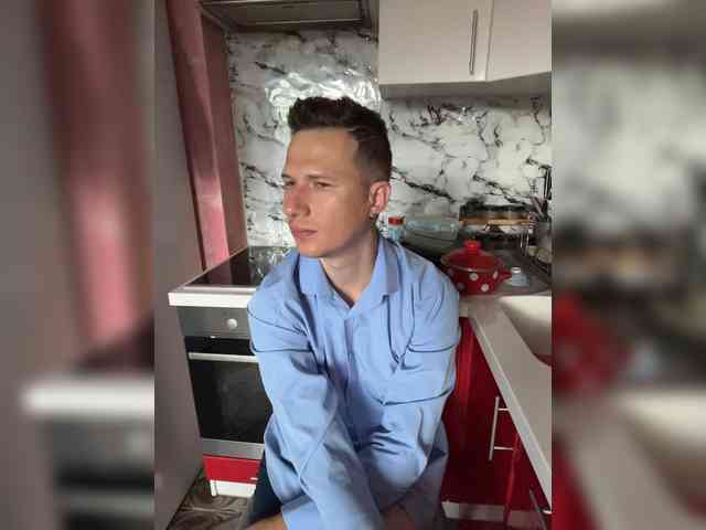 LoveMarkusik Sex Cam Show