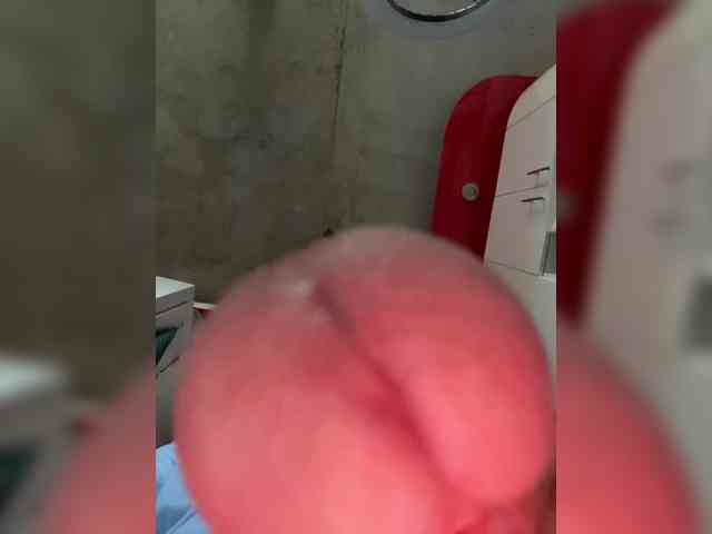 LoveMarkusik Sex Cam Show