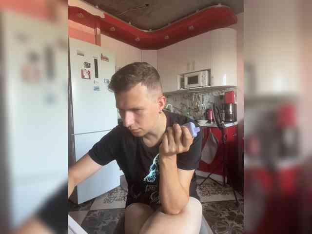 LoveMarkusik Sex Cam Show