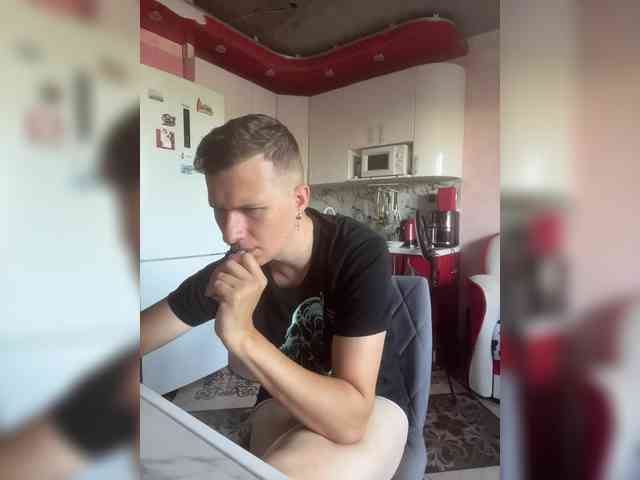 LoveMarkusik Sex Cam Show