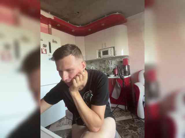 LoveMarkusik Sex Cam Show
