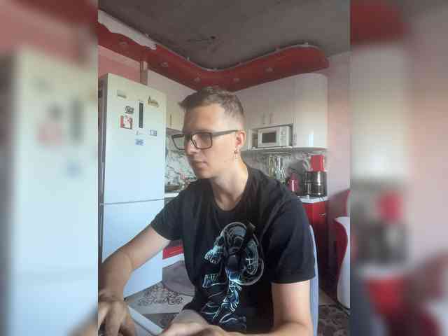 LoveMarkusik Sex Cam Show