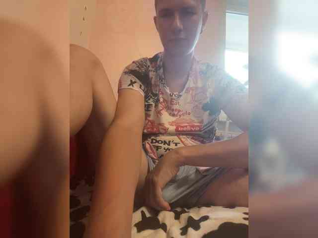 LoveMarkusik Sex Cam Show