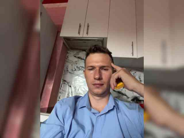 LoveMarkusik Sex Cam Show