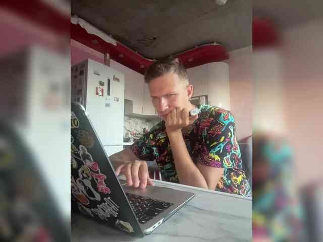 LoveMarkusik Sex Cam Show