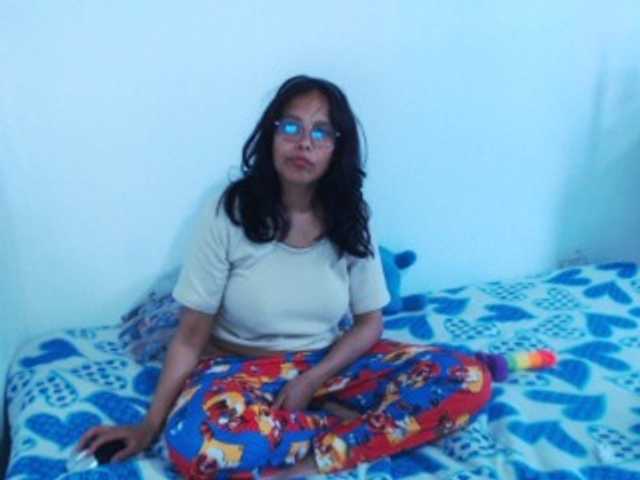 valak133 live cam on BongaCams
