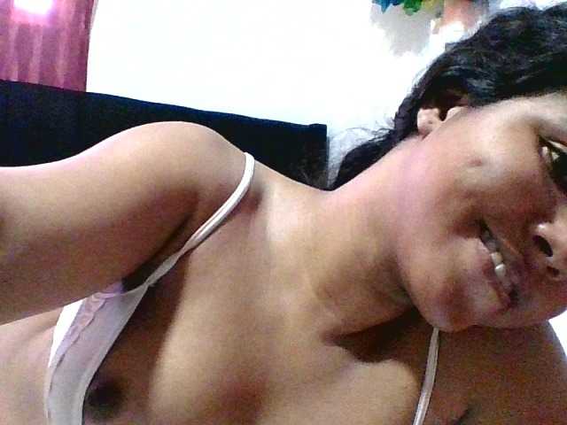 bennettb99 live cam on BongaCams