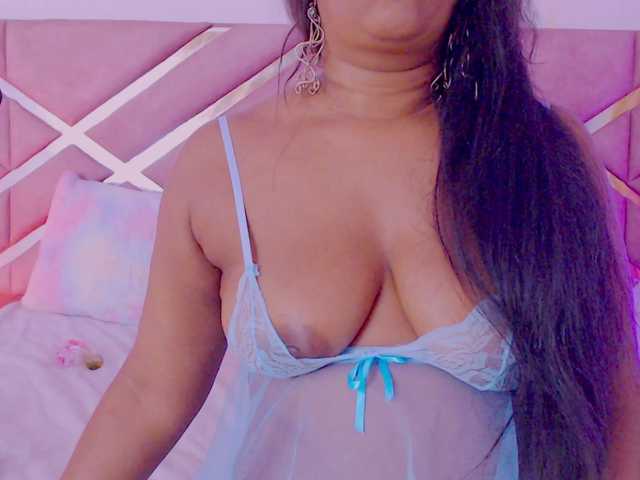 NiaPratt live cam on BongaCams