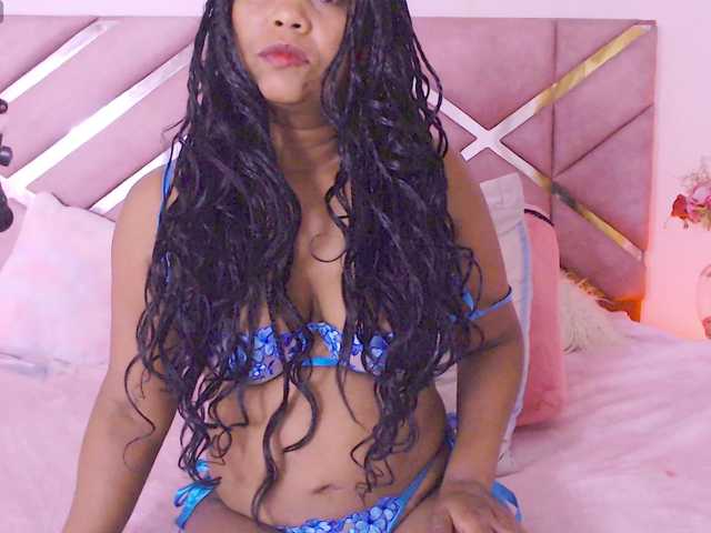 NiaPratt live webcam show