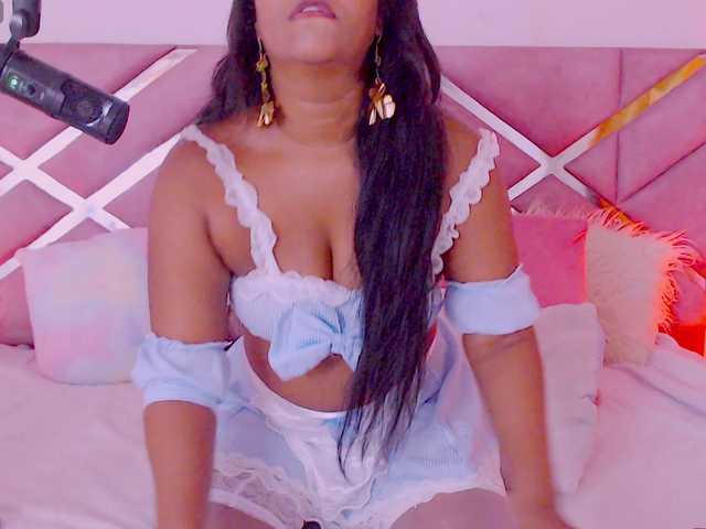 NiaPratt live cam on BongaCams