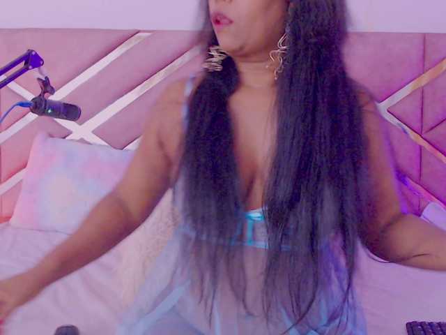 NiaPratt live cam on BongaCams