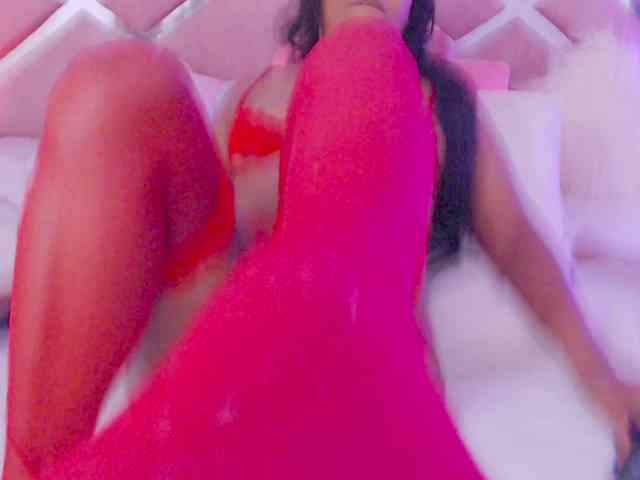 NiaPratt webcam