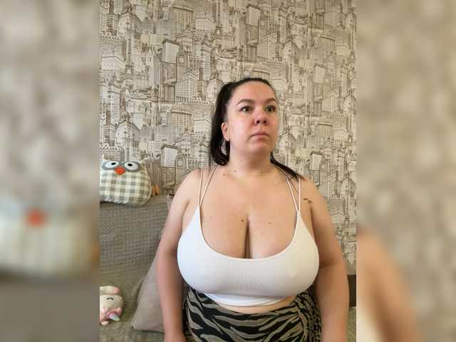 Lady-L live cam on BongaCams