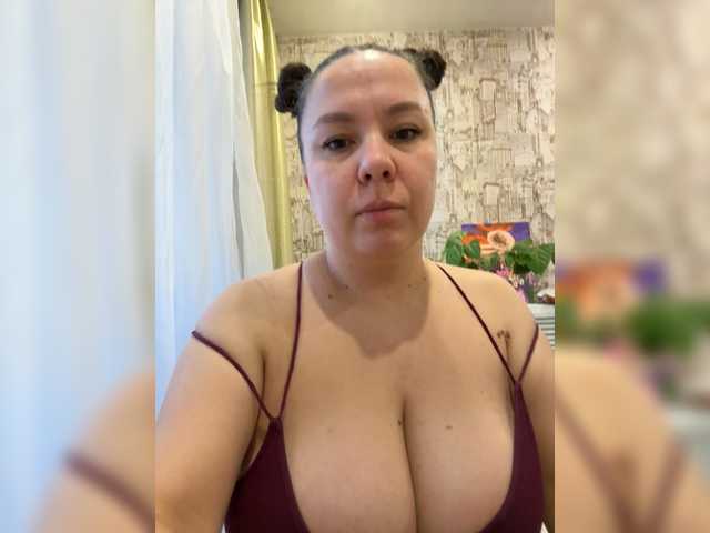Lady-L live cam on BongaCams