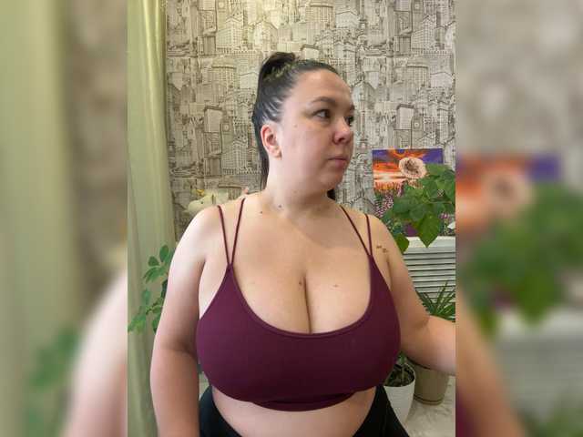 Lady-L live cam on BongaCams