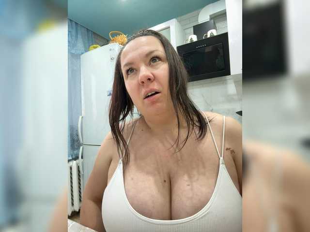 Lady-L live cam on BongaCams