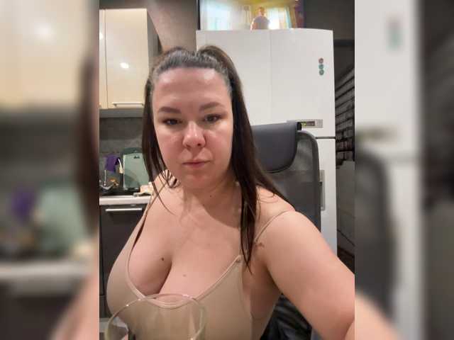 Lady-L live cam on BongaCams