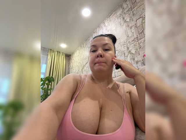 -BuSiNkA live webcam show