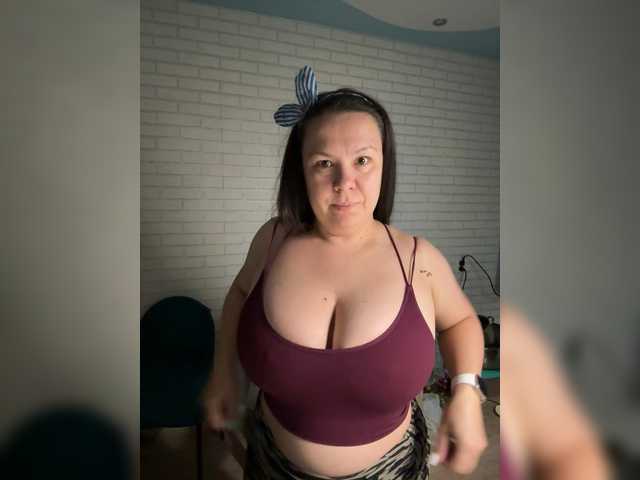 Lady-L live cam on BongaCams