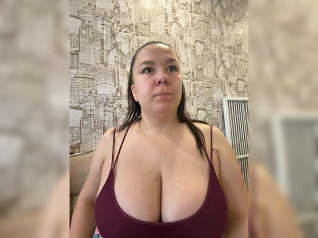 Lady-L live cam on BongaCams