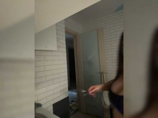 Lady-L, en vivo ahora en BongaCams