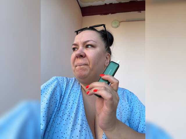 -BuSiNkA live webcam show