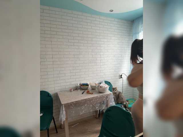 -BuSiNkA