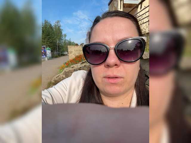 Lady-L live cam on BongaCams
